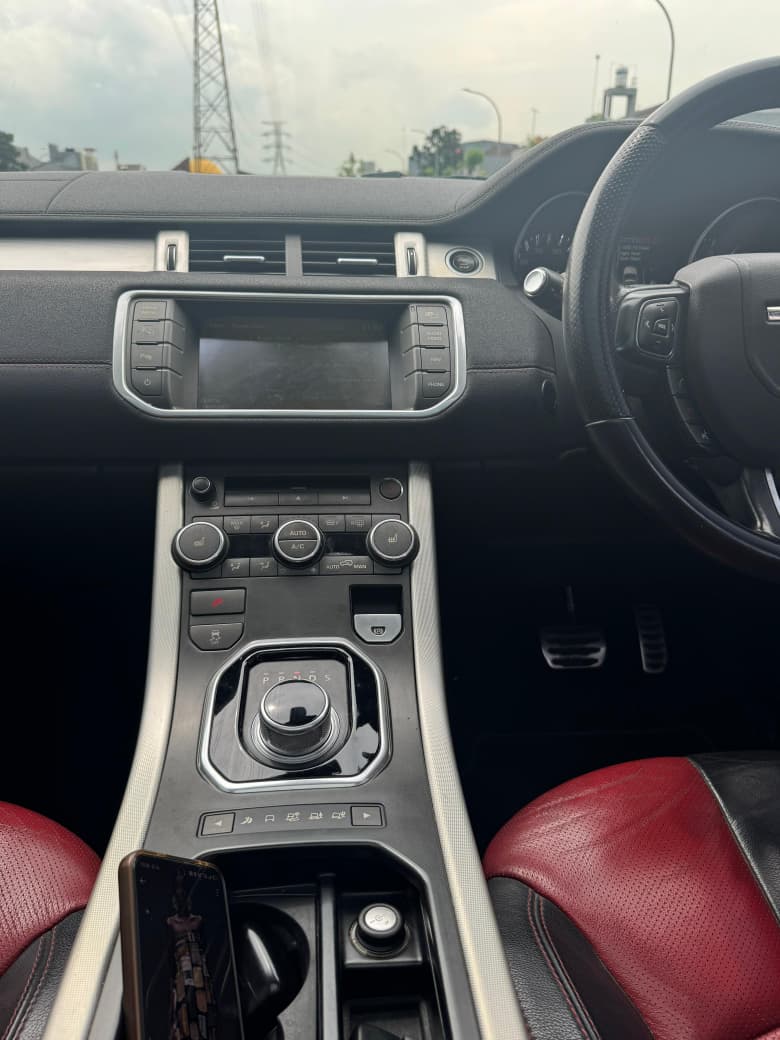 Gambar EVOQUE 2.0 DYNAMIC LUXURY AT